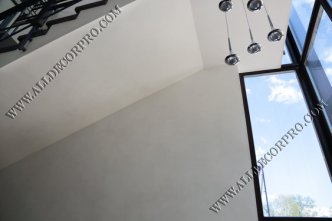 Стены декорированные микробетоном