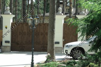 Металлическое ограждение с эффектом ржавчины