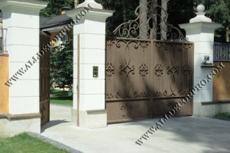 Металлическое ограждение с эффектом ржавчины