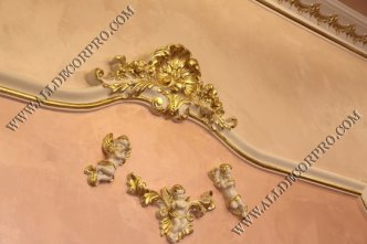 Гипсовая лепнина позолоченная поталью