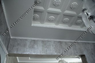 Стены декорированные металлизированной декоративной штукатуркой