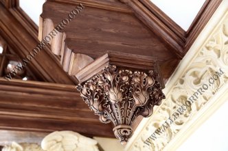 Декорированная лепнина имитирующая дерево и камень