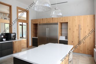 Стены декорированные микробетоном