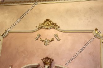 Гипсовая лепнина позолоченная поталью