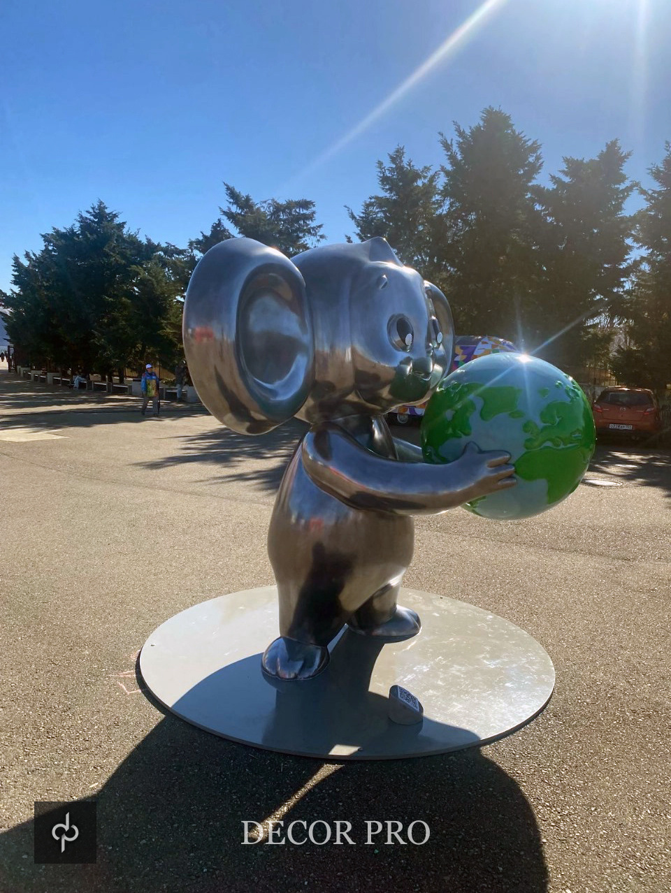 Скульптура Чебурашки металлизированная жидким металлом PRO-METAL