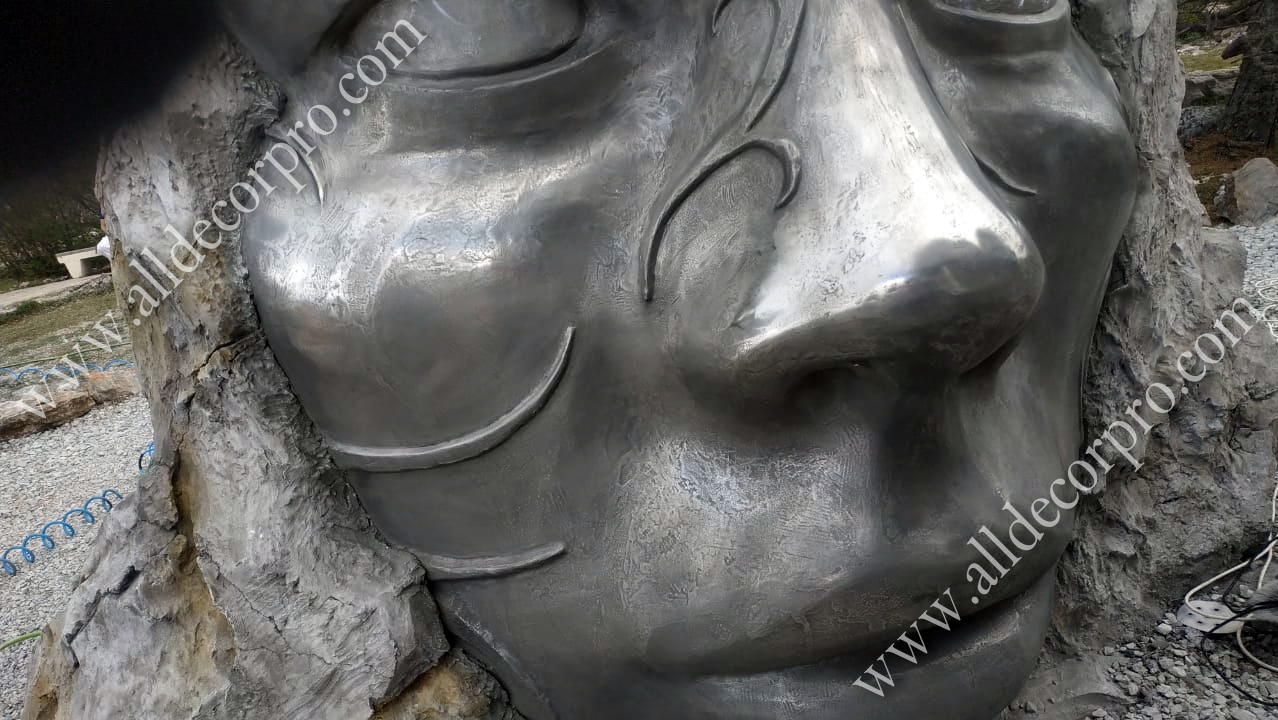 Скульптура из фибробетона металлизированная жидким металлом PRO-METAL