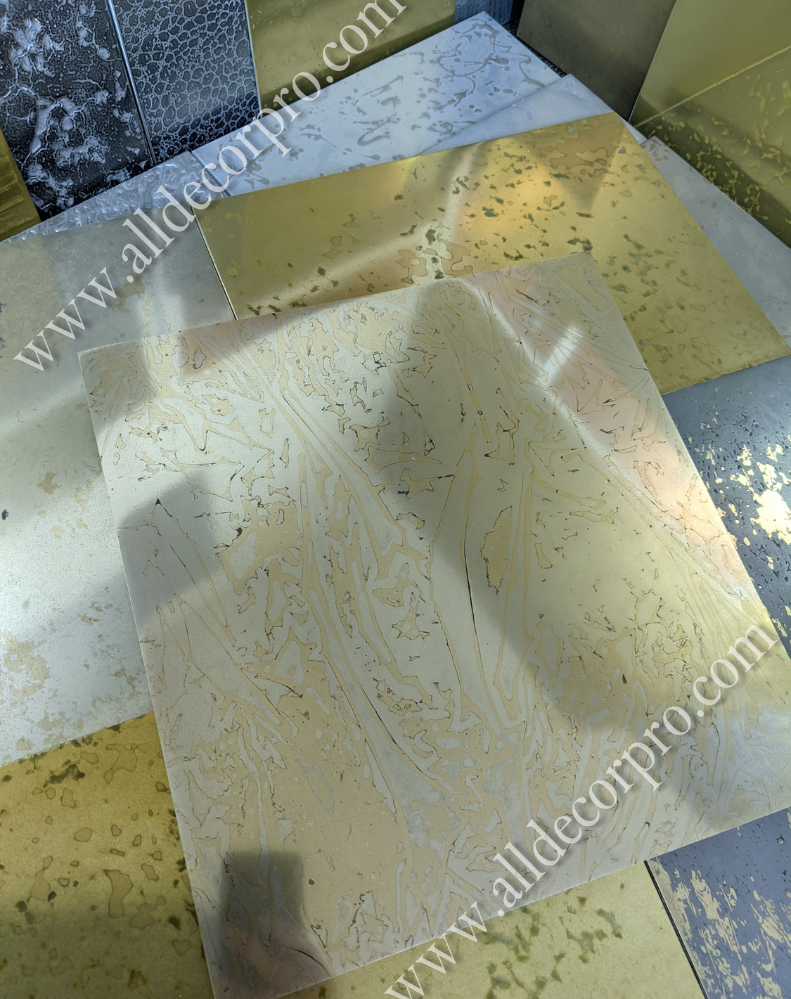 Образцы полированного декоративного покрытия жидкий металл Metallhaut