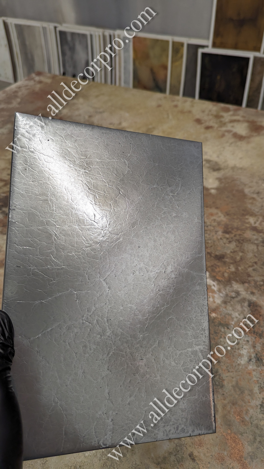 Образец фактурного, декоративного покрытия жидкий металл Metallhaut