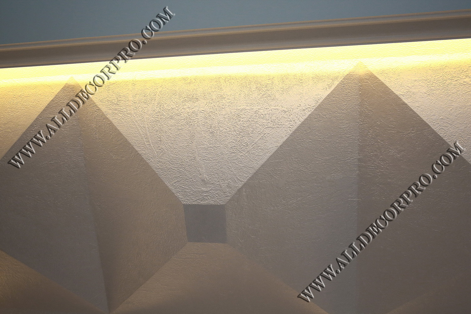 Потолок декорированный рисовой бумагой